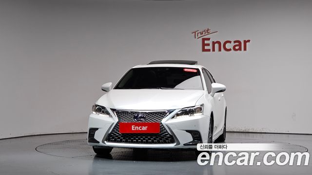 Lexus CT200h из Кореи Encar